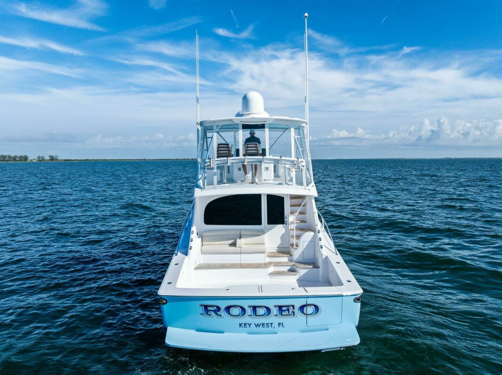 2025 Viking 58 Convertible Photo