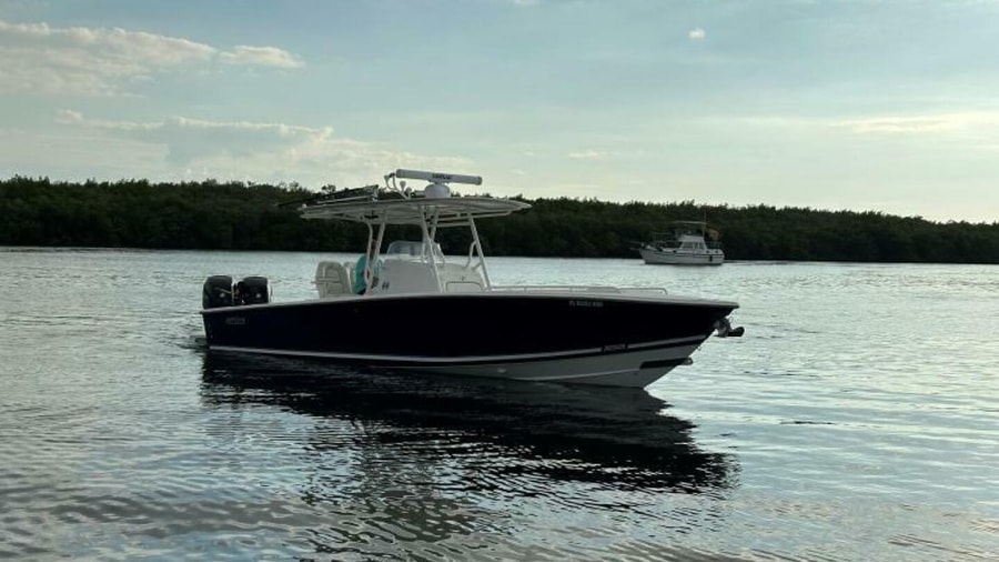 2008 Jupiter 31 Center Console