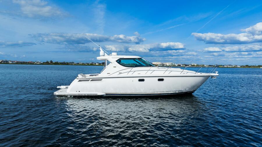 2007 Tiara 4300 Sovran