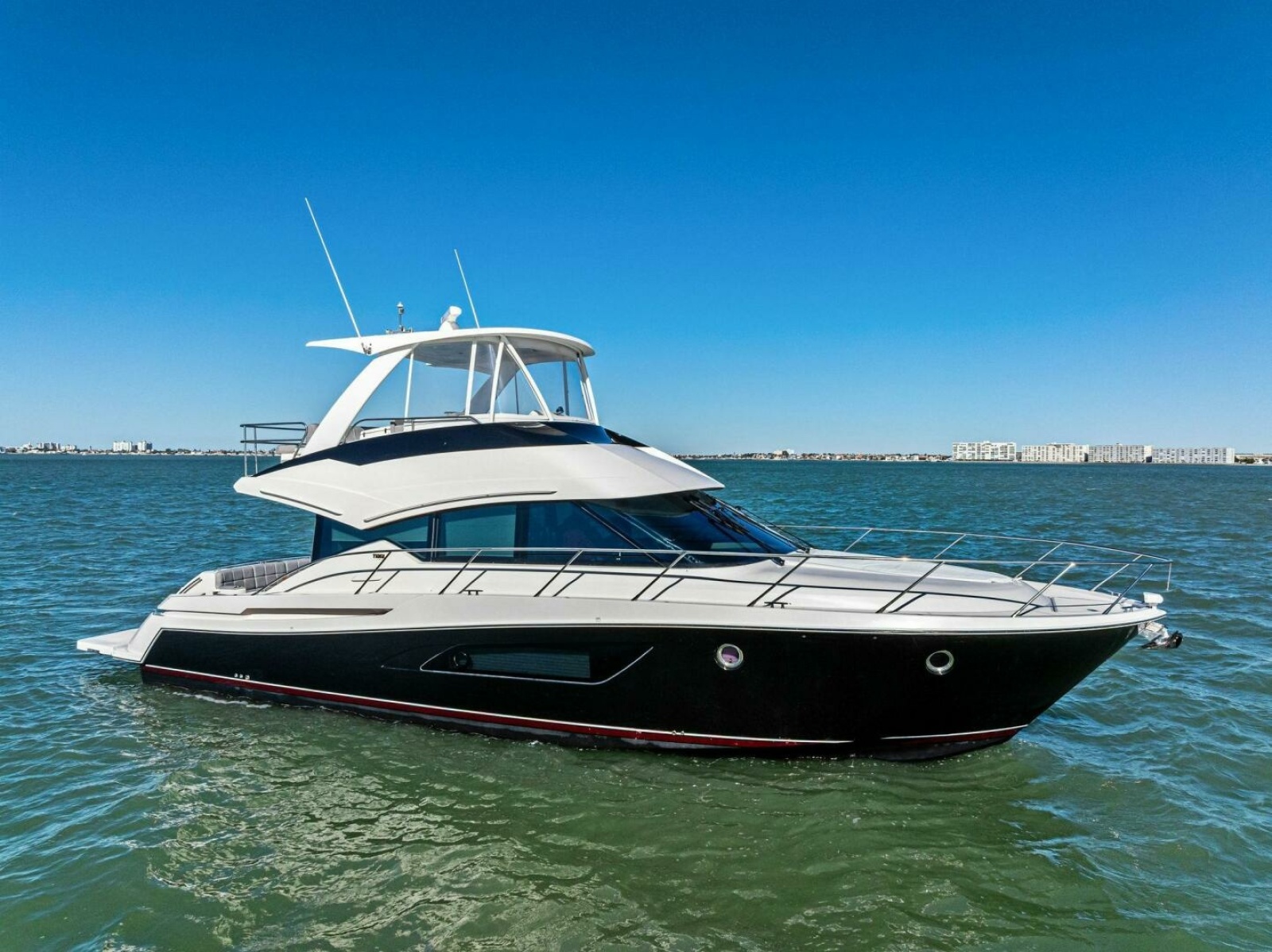 2016 Tiara 50 Flybridge