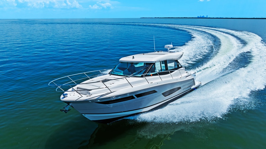 2025 Regal 38 Xo Photo