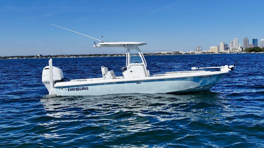 2020 Everglades 243 CC