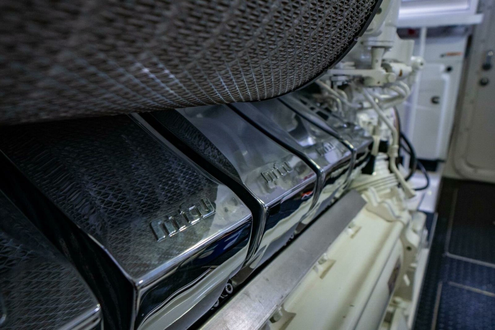 2021 Viking 72 Enclosed Bridge Photo